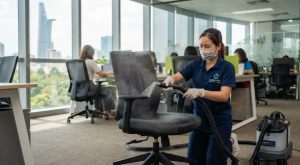 Giặt Ghế Văn Phòng Quận 11 Uy Tín, Sạch Sâu – Đoan Áo Xanh