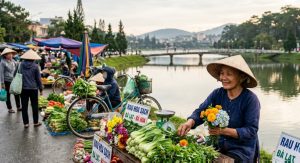 Dịch Vụ Vệ Sinh Công Nghiệp Bình Tân Trọn Gói | Báo Giá Bảo Linh